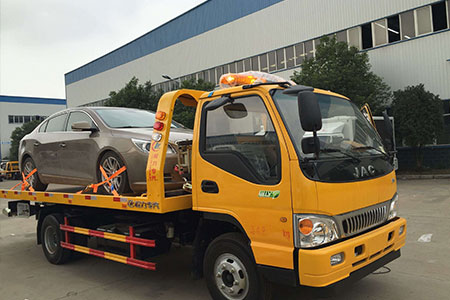 咸通界高速汽车维修24小时小时道路救援|高速救援|高速拖车